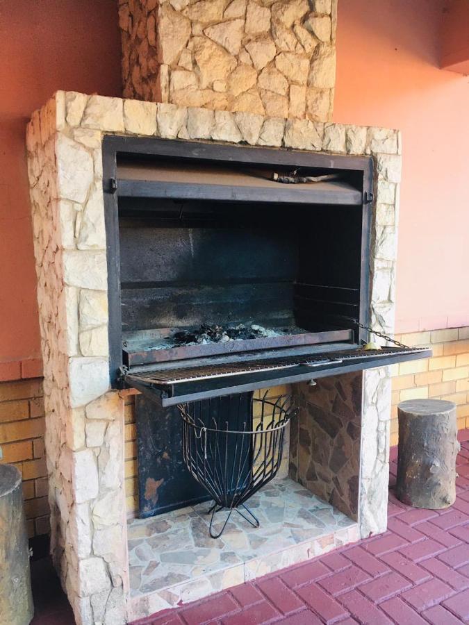 Forever Comfy Bed Bed and Breakfast Vanderbijlpark Buitenkant foto