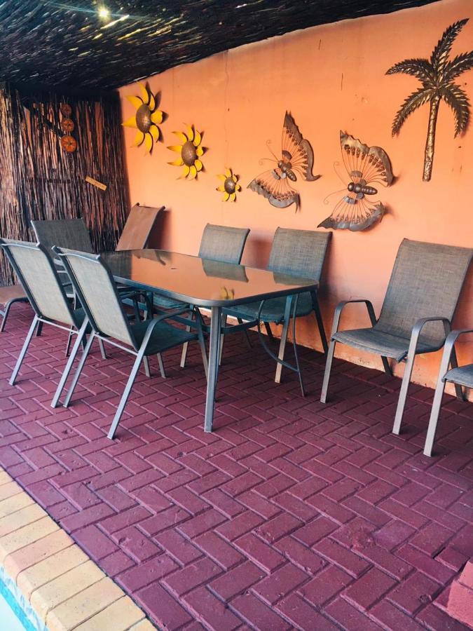 Forever Comfy Bed Bed and Breakfast Vanderbijlpark Buitenkant foto